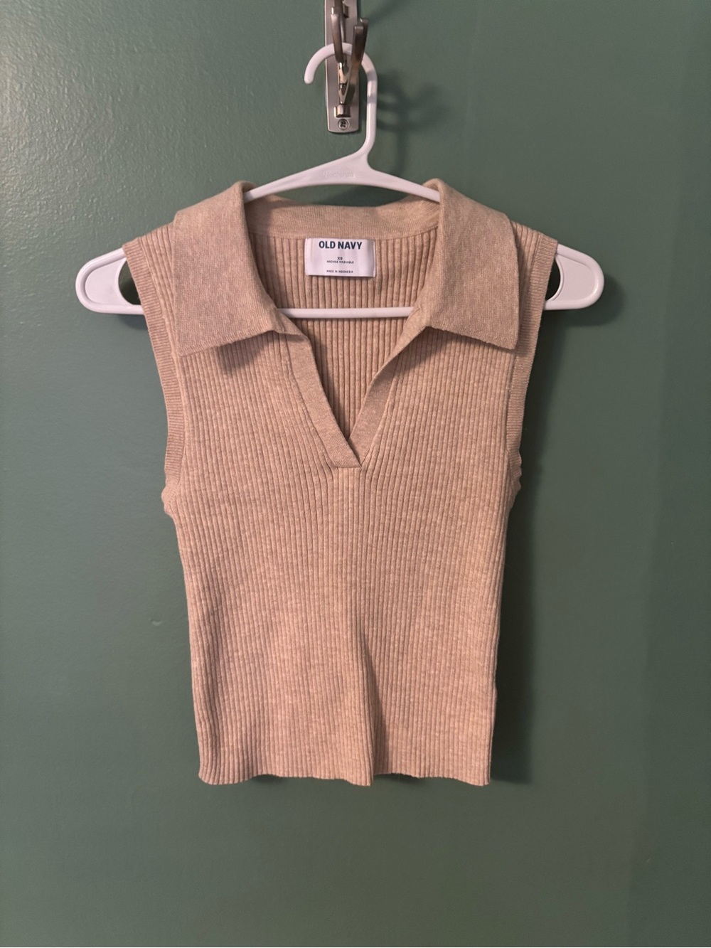 Old Navy Beige Ribbed Sleeveless Polo Tank Top